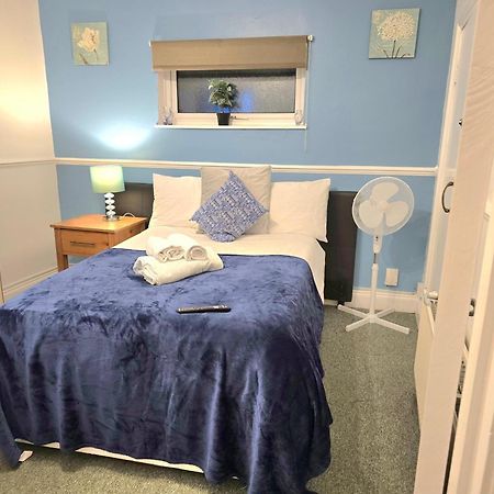 Gillings Villa -Perfect For Long & Short Stays Gillingham  Εξωτερικό φωτογραφία