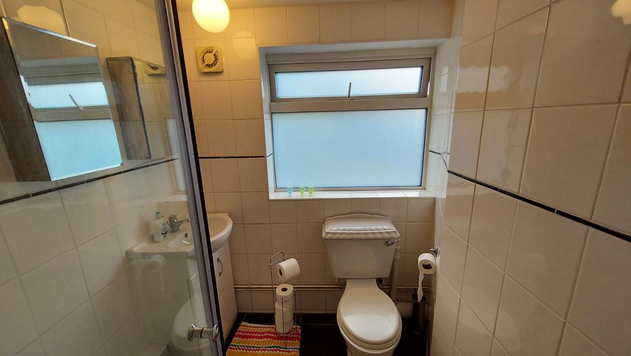 Gillings Villa -Perfect For Long & Short Stays Gillingham  Εξωτερικό φωτογραφία