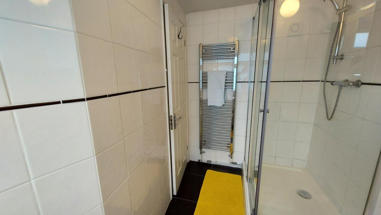 Gillings Villa -Perfect For Long & Short Stays Gillingham  Εξωτερικό φωτογραφία