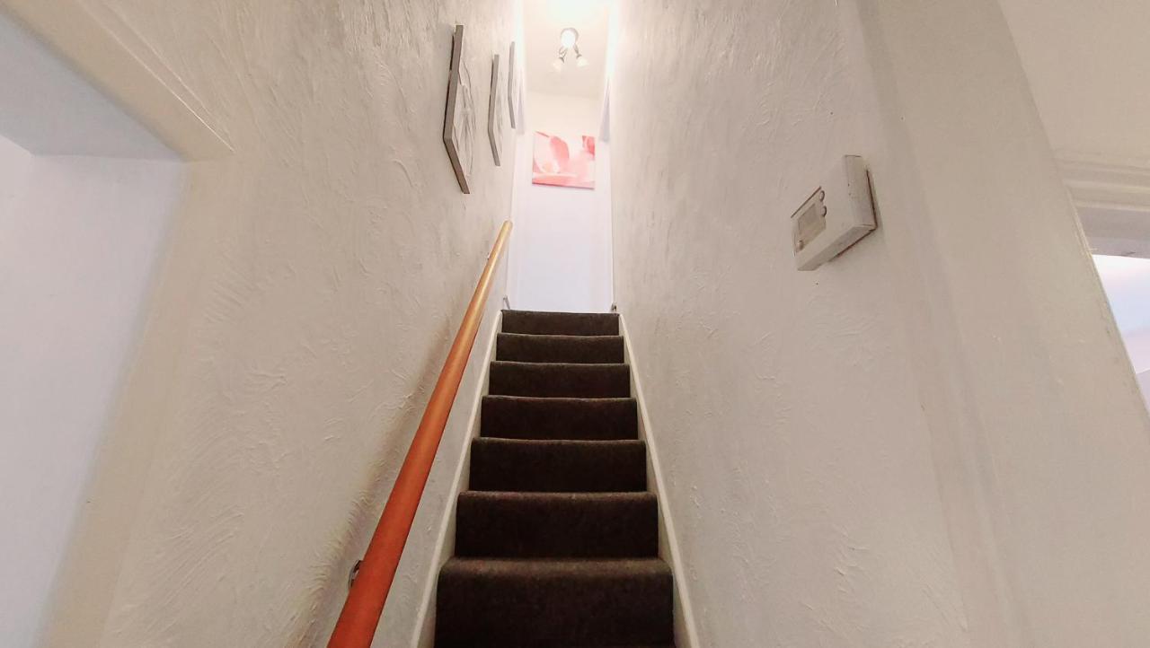 Gillings Villa -Perfect For Long & Short Stays Gillingham  Εξωτερικό φωτογραφία