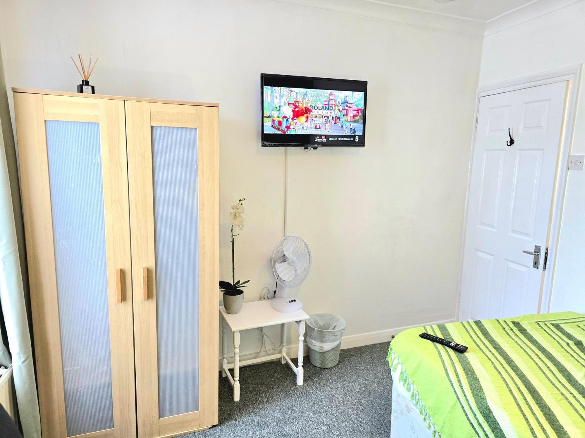 Gillings Villa -Perfect For Long & Short Stays Gillingham  Εξωτερικό φωτογραφία