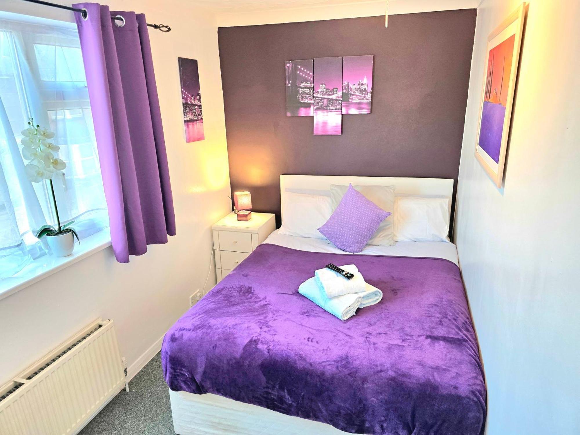 Gillings Villa -Perfect For Long & Short Stays Gillingham  Εξωτερικό φωτογραφία